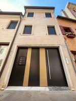 Elegant Apartment near Prato della Valle & Basilica Santo - B&B Padova