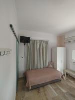 Basic Triple Room