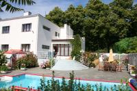 Acacia Villa Apartment - B&B
