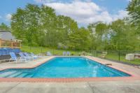 Hudson Valley Retreat w/ Pool Near Greenwood Lake - Chambres d'hôtes Monroe