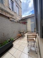La Cour des Chartrons - appt 4pax with Terrace - B&B Bordeaux