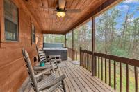 Cabin in the Woods with Hot Tub & Games - B&B Sevierville