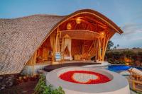 Angel Bali Suites, Private Nature Bamboo Villa - Bed and Breakfast Selat