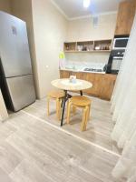 2кмн Квартира по проспекту Республики 8 - Ferienwohnung Astana