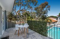 Balmoral Cabana - large terrace & 150m to beach - B&B