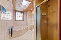 Apartment mit 3 Schlafzimmern und Balkon