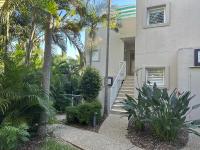 Oasis Rooftop Spa Apartment - B&B Noosa Heads
