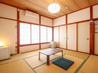 Japanese-Style Room