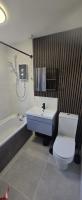Newland House, Serviced Accommodation - B&B Frodingham