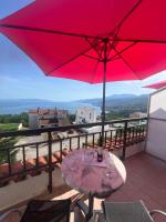 Camera Matrimoniale con Balcone e Vista Mare