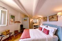 Estudio con 1 cama grande