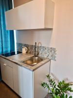 Marynarski z kuchnią i łazienką Smart TV - Chambres d'hôtes Koszalin