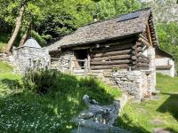 Cozy Rustic Prato Sornico - B&B Sornico