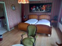 Großes Zweibettzimmer