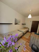 Zweibettzimmer mit eigenem Bad