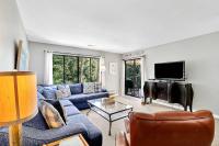 Walk to the Beach from Your Springwood Villa Retreat - B&B Hilton Head Island