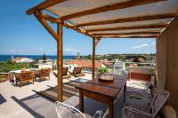 Delmare Tower View Suites - B&B Nea Fokaia