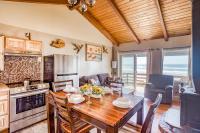 Hunting Lodge - King Suite with Kitchen