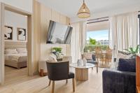 Beachfront Condo with Hot Tub - B&B