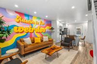 Groovy Townhouse near SoCo - B&B Austin