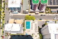 42FL Renovated Gem with Iconic Ocean & Diamond Head Views - Bed and Breakfast Honolulu