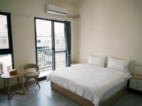 Queen Room with Balcony