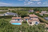 Villa Milo Mali Vareski with Pool - Happy Rentals - B&B Mali Vareški