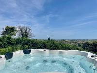 Rustico con Jacuzzi privata BBQ e 3 camere - Ferienwohnung Montegridolfo
