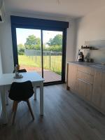 Maison studio de jardin - B&B Naucelles
