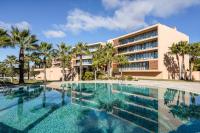 Apartment mit Poolblick