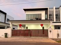 MokuMoku Miri Homestay FOC Netflix & Ytb 18pax - Chambres d'hôtes Miri