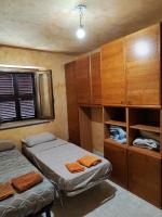 Stanza con Bagno Privato in appartamento condiviso - B&B Marco Simone