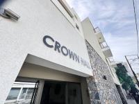 Crown Hall Suites - Bed and Breakfast Limasol