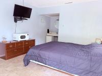 Queen Bed Non Smoking