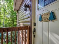 The Foxs Den, Hot Tub, Pool Table and Smoky Mountain Charm - Chambres d’hôtes Gatlinburg