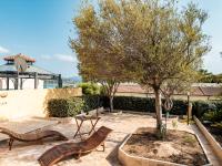Casa Olivia - Casa indipendente nel centro di Cannigione a 3 minuti a piedi dal lungomare, 5 minuti a piedi dalla spiaggia più vicina e vicinissima alle spiagge più belle della Costa Smeralda - Bed and Breakfast Cannigione