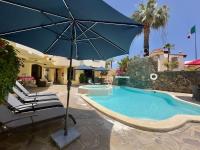 Puerto Nuevo Surf Villa Flores 2BR with pool - B&B Raulis