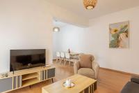 Cosy 2-Bedroom Apartment, 10 Minutes from the Beach - B&B Lárnaca