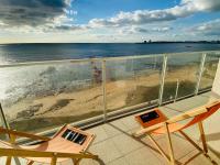Appartement Élegant avec Balcon, Garage et WiFi en Bord de Mer - FR-1-92-889 - Ferienwohnung Les Sables-d’Olonne