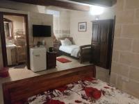 Habitación Triple con balcón