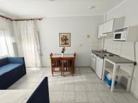 Appartement met 1 slaapkamer, balkon en uitzicht op de bergen.