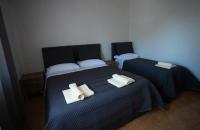 Ela's apartment 1 - B&B Durrës