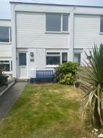 Stunning Sea View Apartment in Newquay with 2 Heated Pools - Bed and Breakfast Crantock