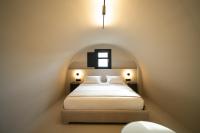 Split Level Junior Suite with Caldera View