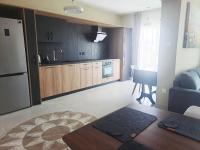 Sea View Floral Suite - 2 bedroom, swimming pool - Ferienwohnung Larnaka