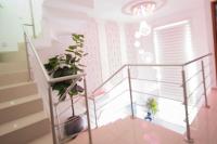 Modern Home with Parking 3ACs, 1King & 3Queen Beds Netflix PayPerView - Chambres d’hôtes Tepic