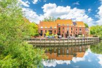 Swift Host - Friars Quay - Riverside - Sleeps up to 8 - Free Parking - City Centre - Chambres d'hôtes Norwich