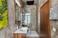 Deluxe Zimmer (2 Erwachsene & 1 Kind)