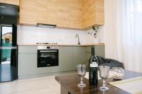 Batumi Apartment with Cozy Yard - B&B Batum