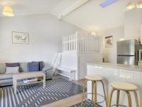 Alpha 9 - Central 3BR Apt l Ski Storage l Smart TVs l WiFi - By HappyHosts - B&B Jindabyne